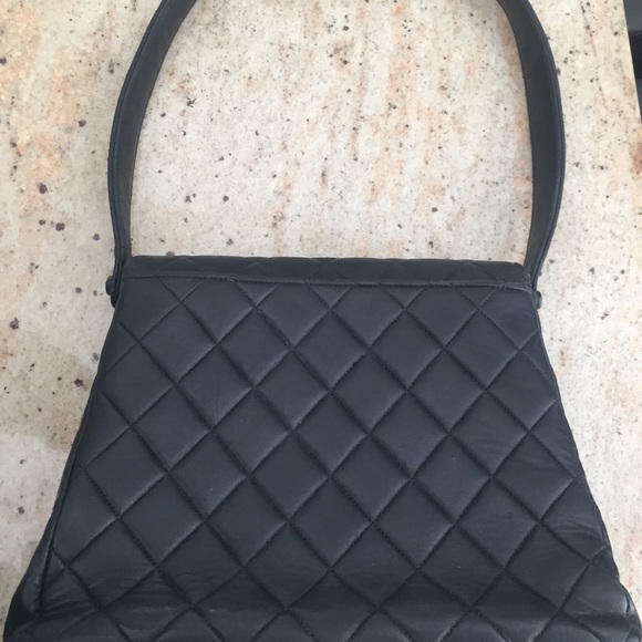 Vintage Chanel bag (Sold) - Picture 2 of 8